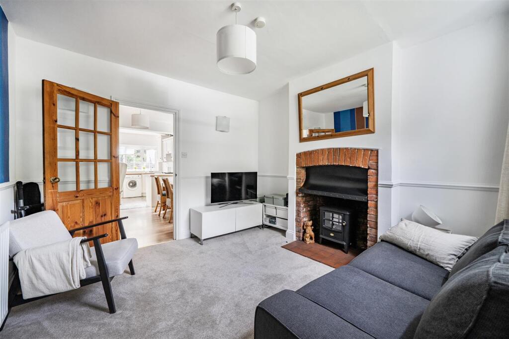 House in Slough - View 2