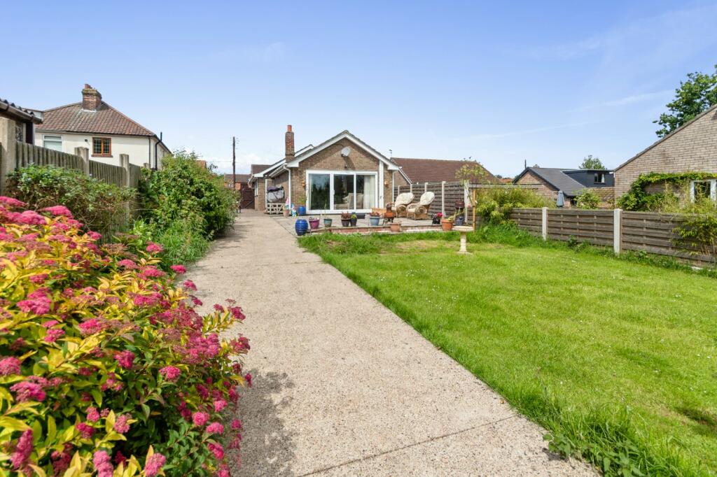 4-bed house on Cherry Lane, Wootton, North Lincolnshire, DN39, £295,000