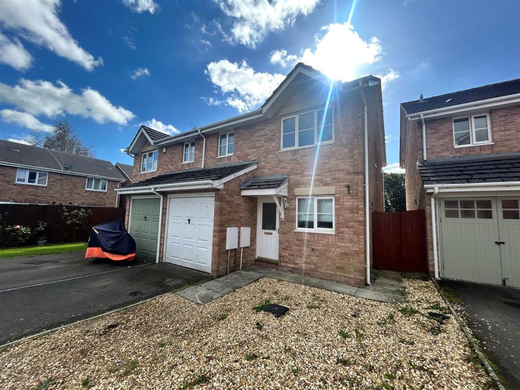 Main image of property: Llys Eglwys, Broadlands, Bridgend County Borough, CF31 5DT