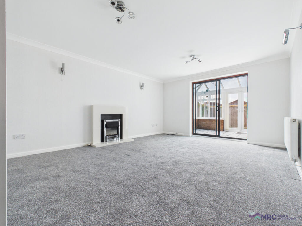The Close, Sutton, HU7 photo 3