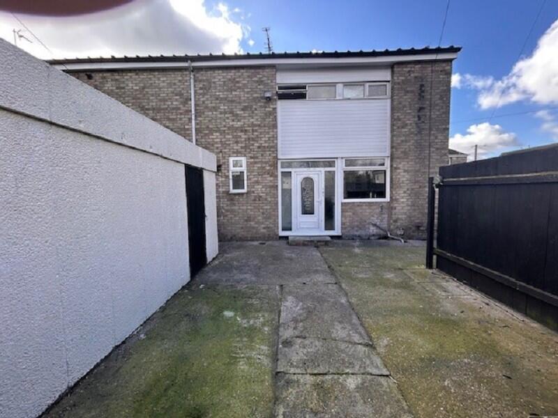 Main image of property: Sandford Close, Bransholme, Hull, East Riding of Yorkshire. HU7 4HL