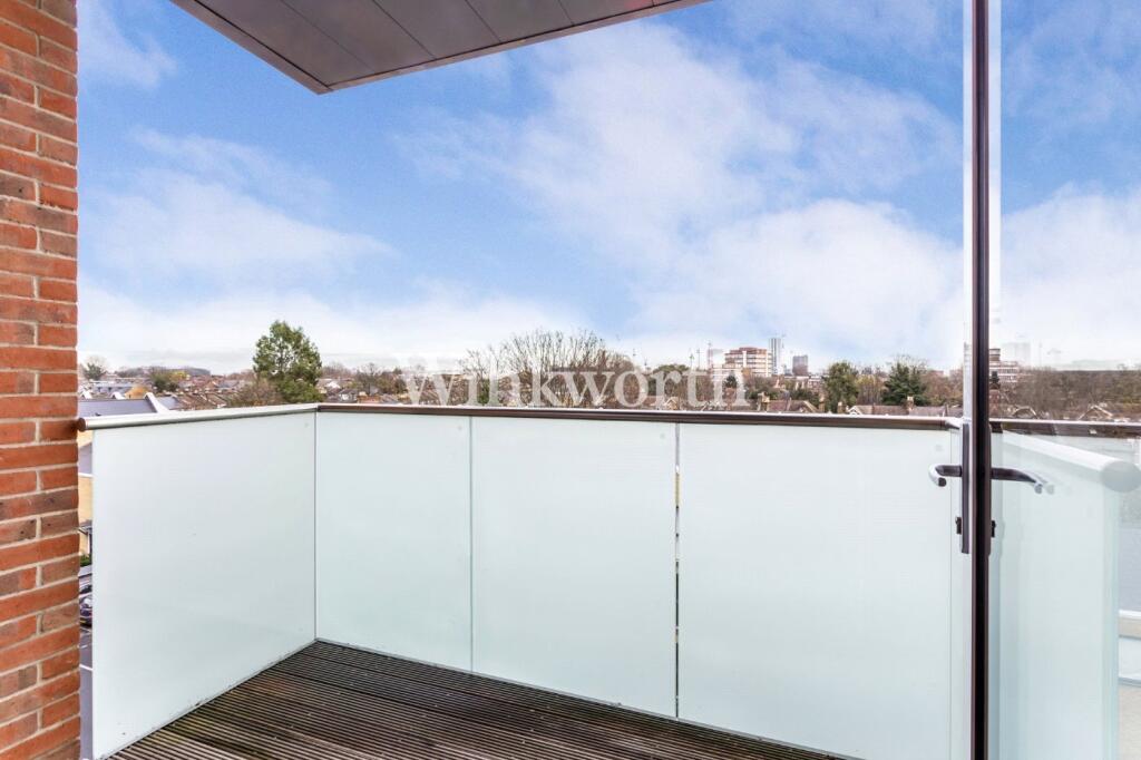 Apartment in London - View 4