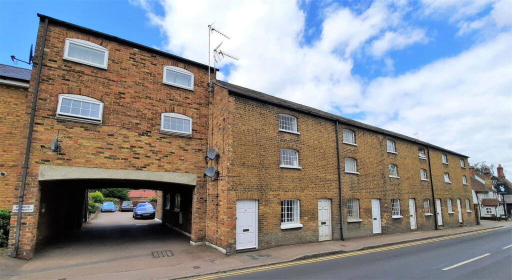 Main image of property: High Street, Roydon