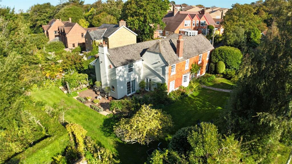 Main image of property: Barnes Lane, Milford on Sea, Lymington, Hampshire, SO41
