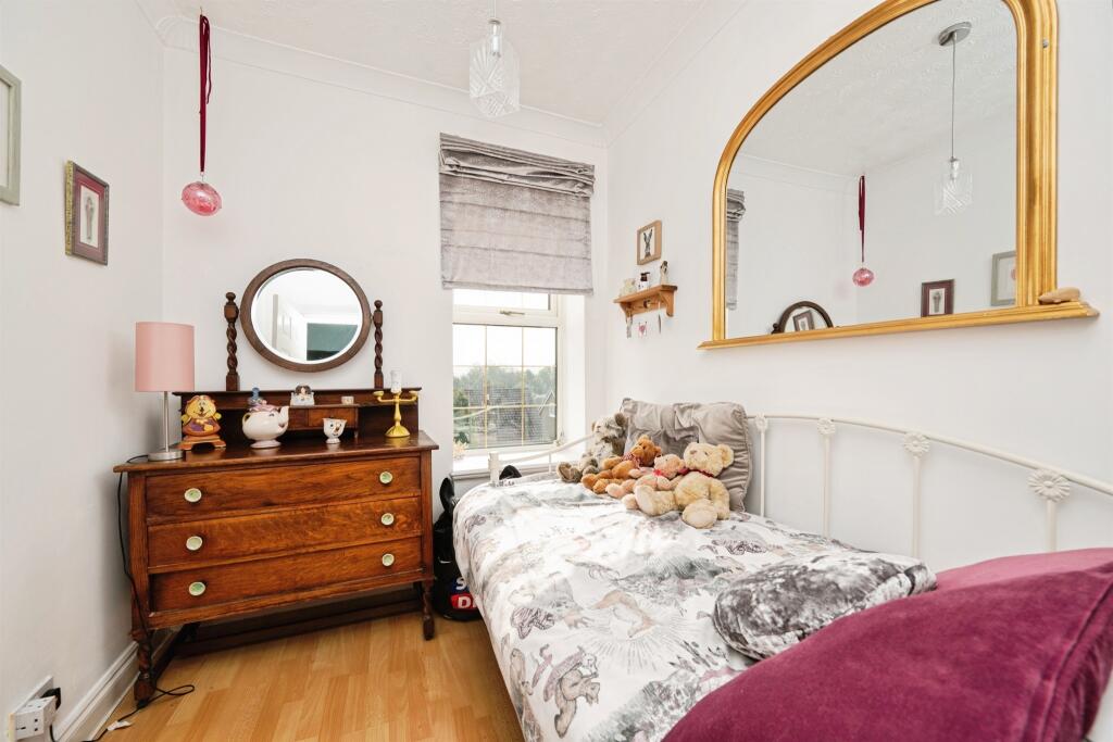 House in Dudley, West Midlands - More