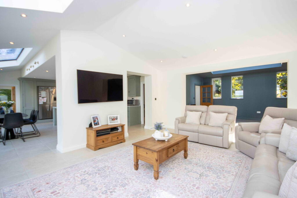 House in Watford - View 4