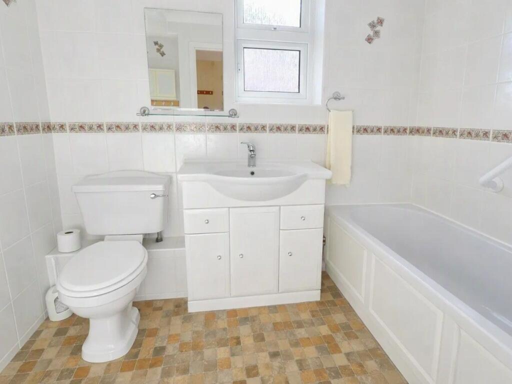 House in Stevenage - View 4