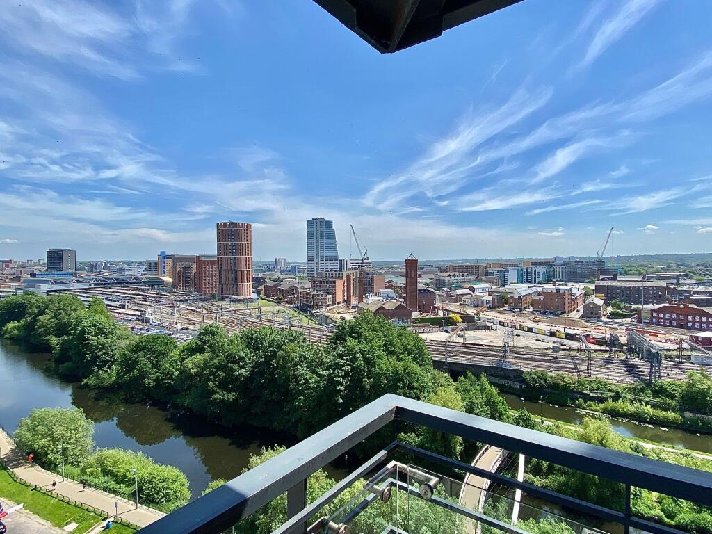 Main image of property: Whitehall Waterfront, 2 Riverside Way, Leeds, LS1 4EG