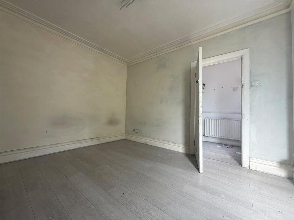 House in London, Royal Borough of Greenwich - View 4