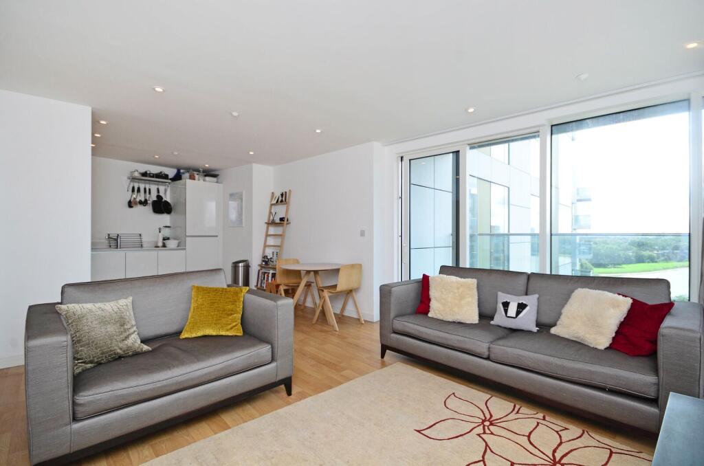 Main image of property: Woodberry Grove, Stoke Newington, London, N4
