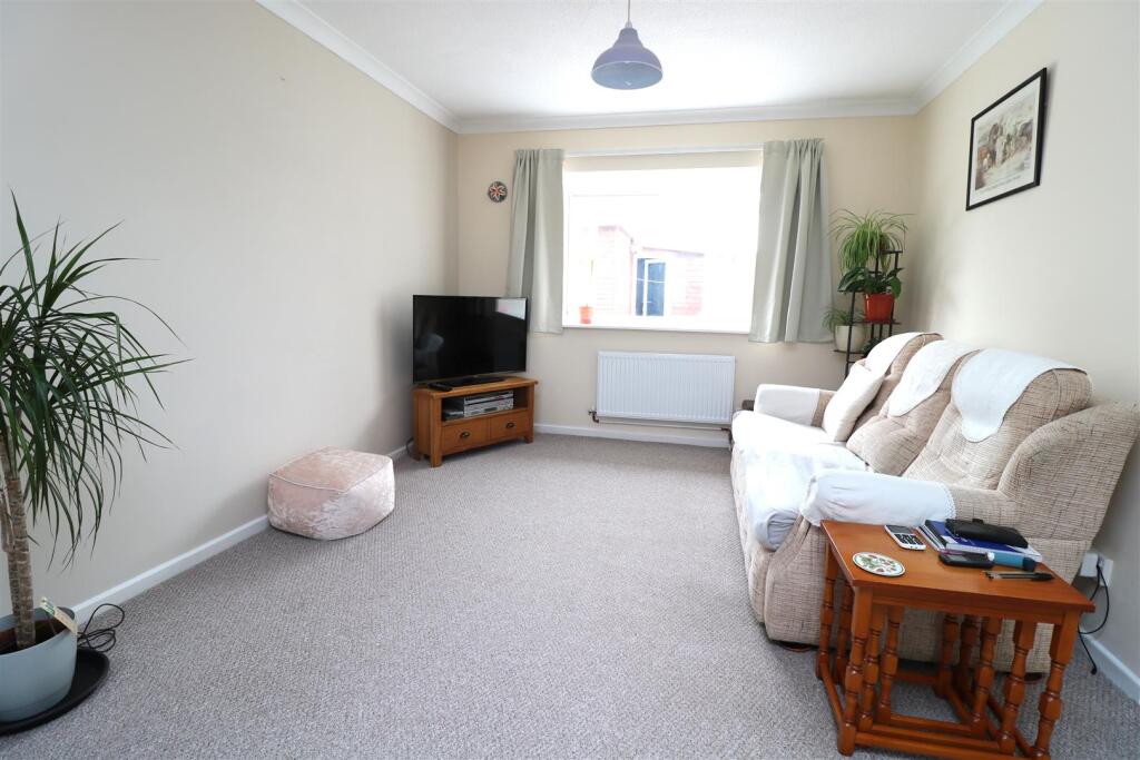 House in Westbury, Leigh Park - View 3