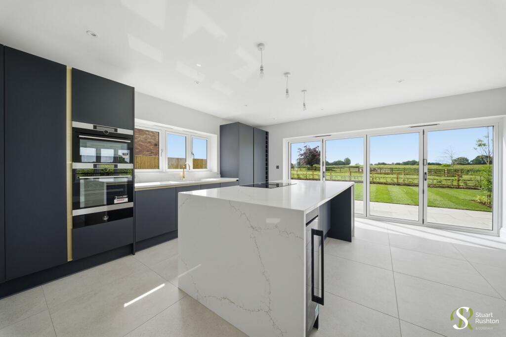 High Noon Farm, Ancoats Lane, WA16 photo 3