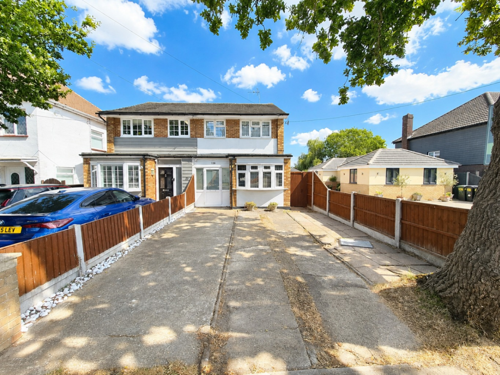 Main image of property: Plumberow Avenue, Hockley, Essex, SS5 5AT