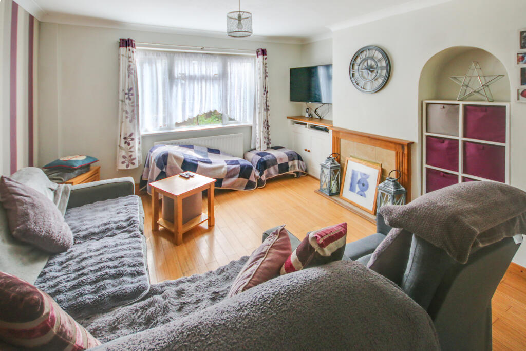 House in Redhill - View 4