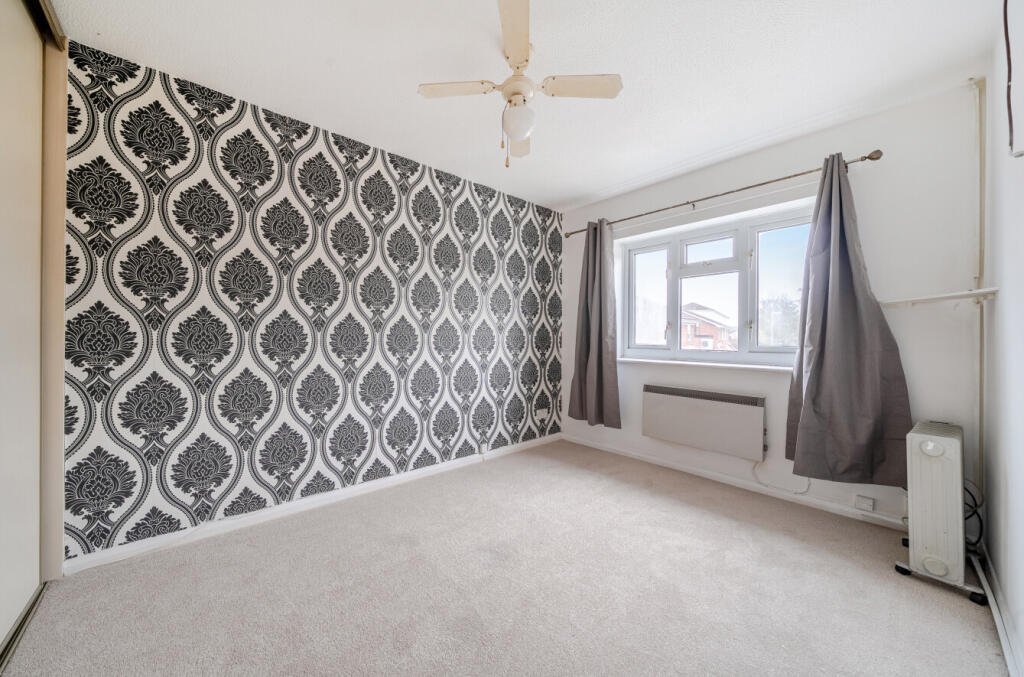 Dandelion Close, Gosport, Hampshire, PO13 - View 5
