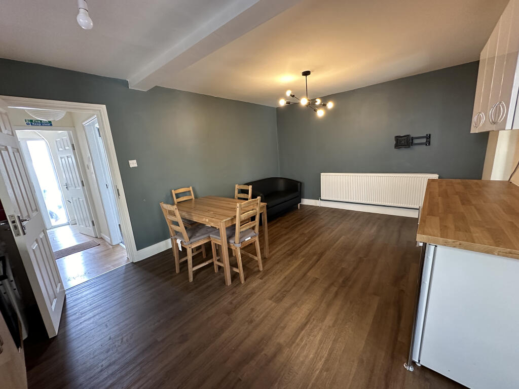 Main image of property: Flat A, Marsh Lane, Oxford, Oxfordshire