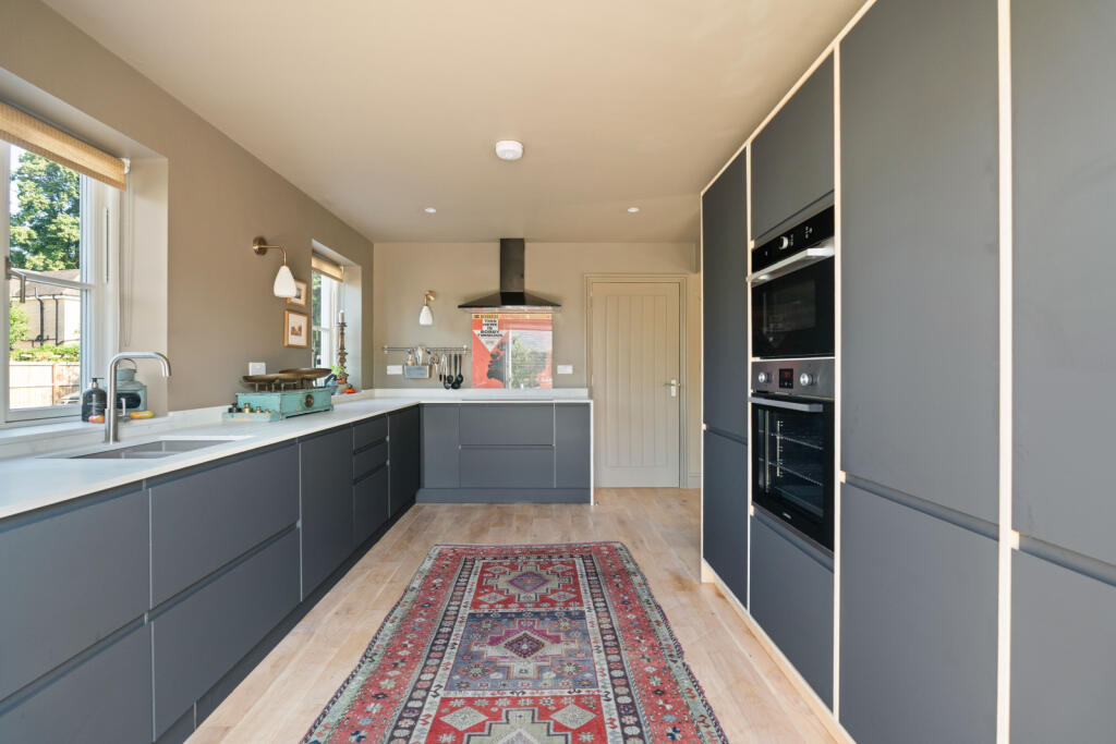 Henrietta Road, Bath, Somerset, BA2 photo 5