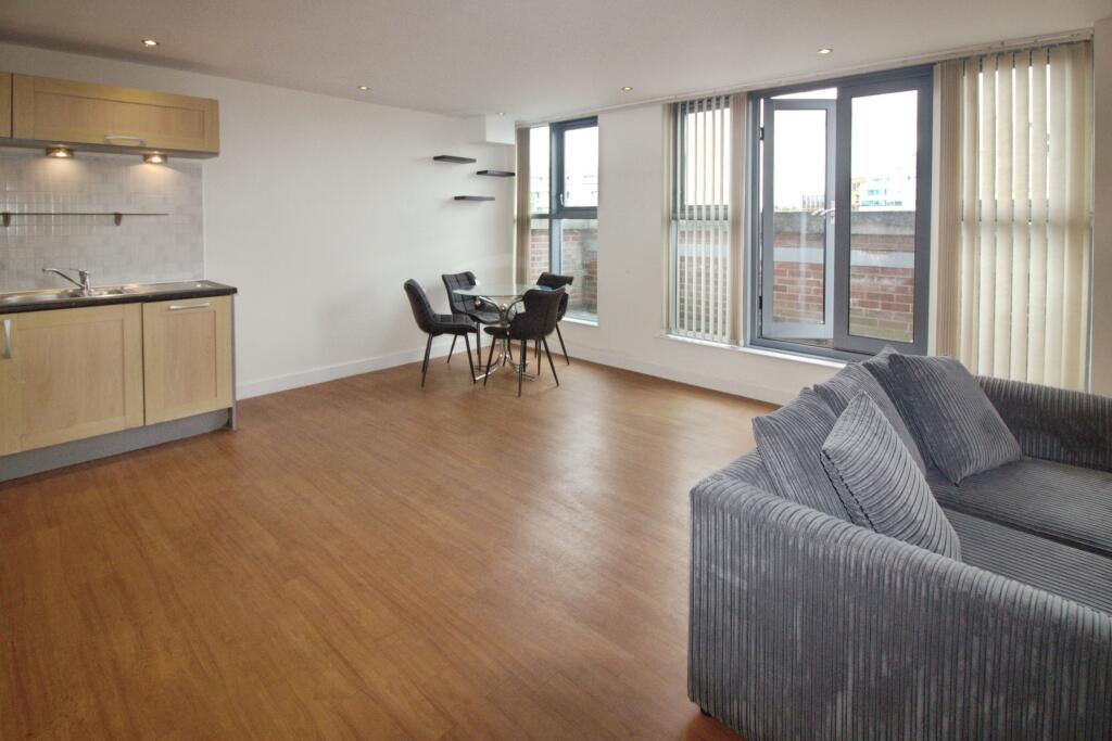 Apartment in Nottingham, Rainbow Quarter, St Ann's - View 5
