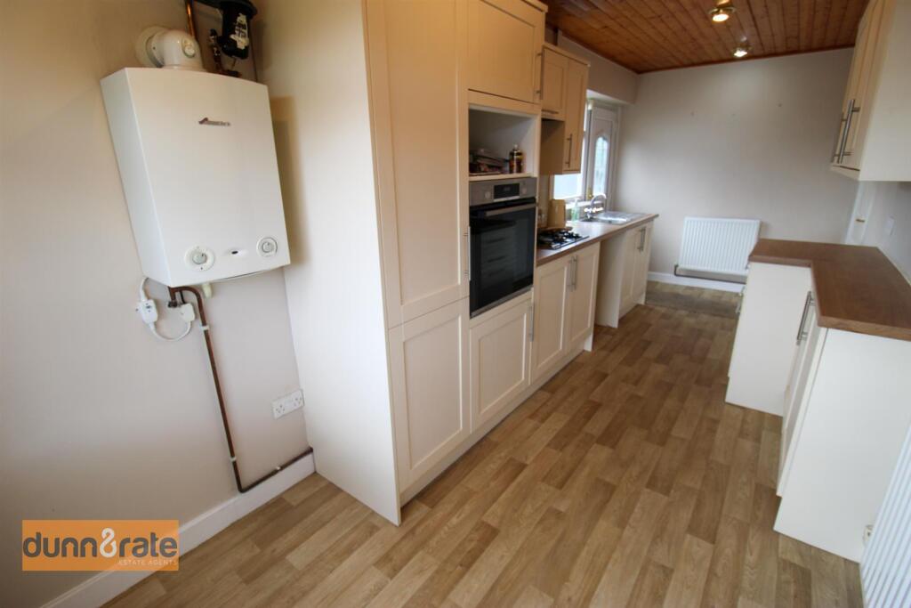 House in Stoke-on-Trent - View 4