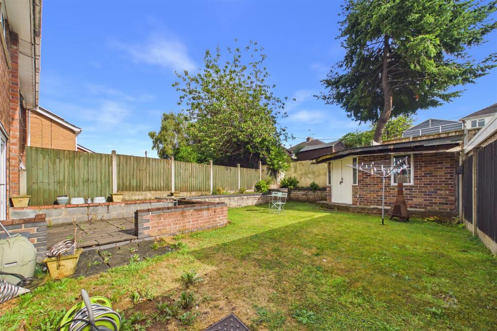 House in Staffordshire Moorlands, Lightwood, Cheadle - View 2