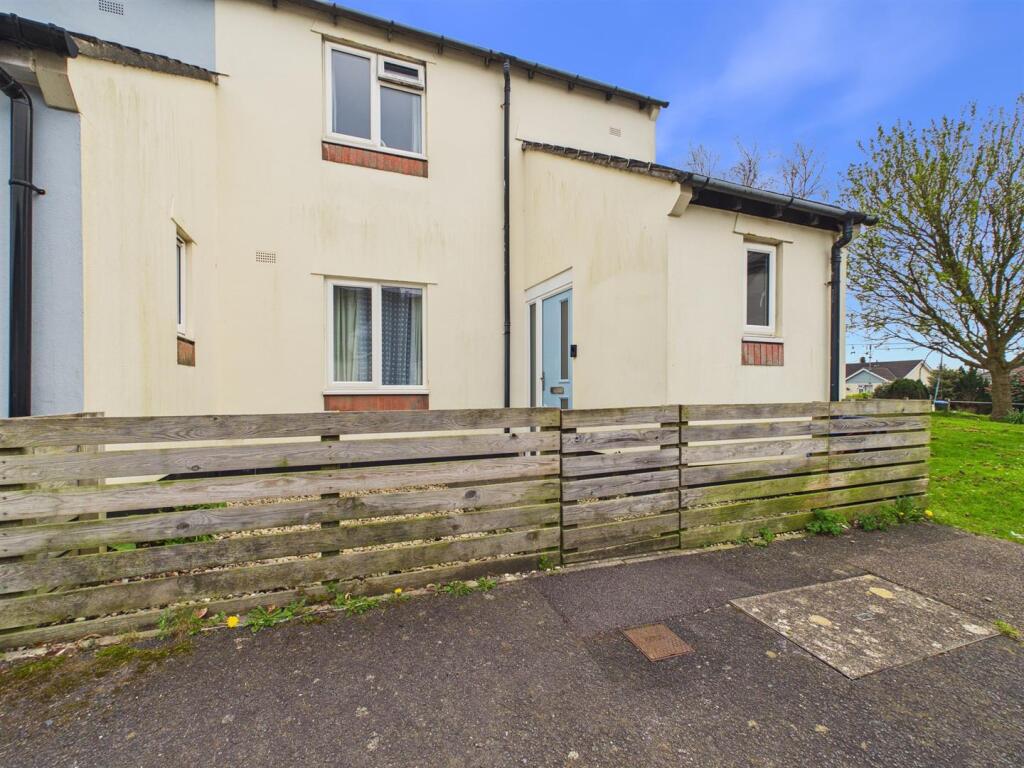 Main image of property: Westmead Close, Braunton