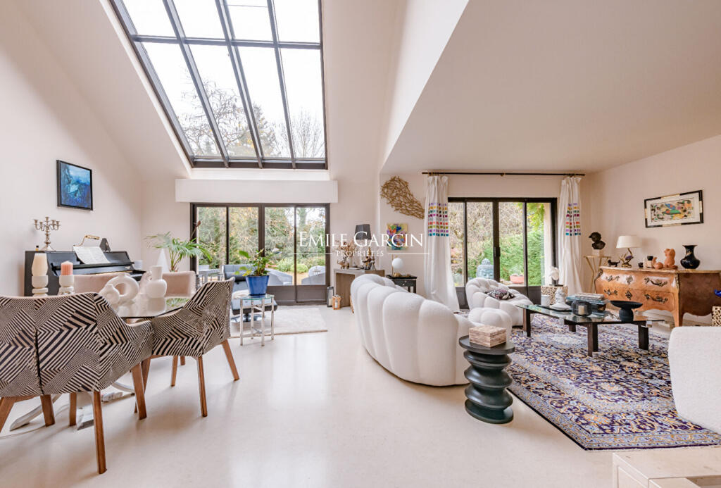 Main image of property: Paris-Isle of France, Yvelines, Bougival