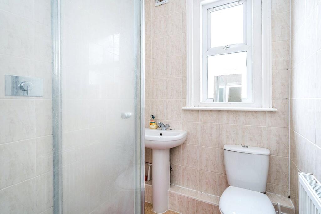 61, Alma Road photo 4