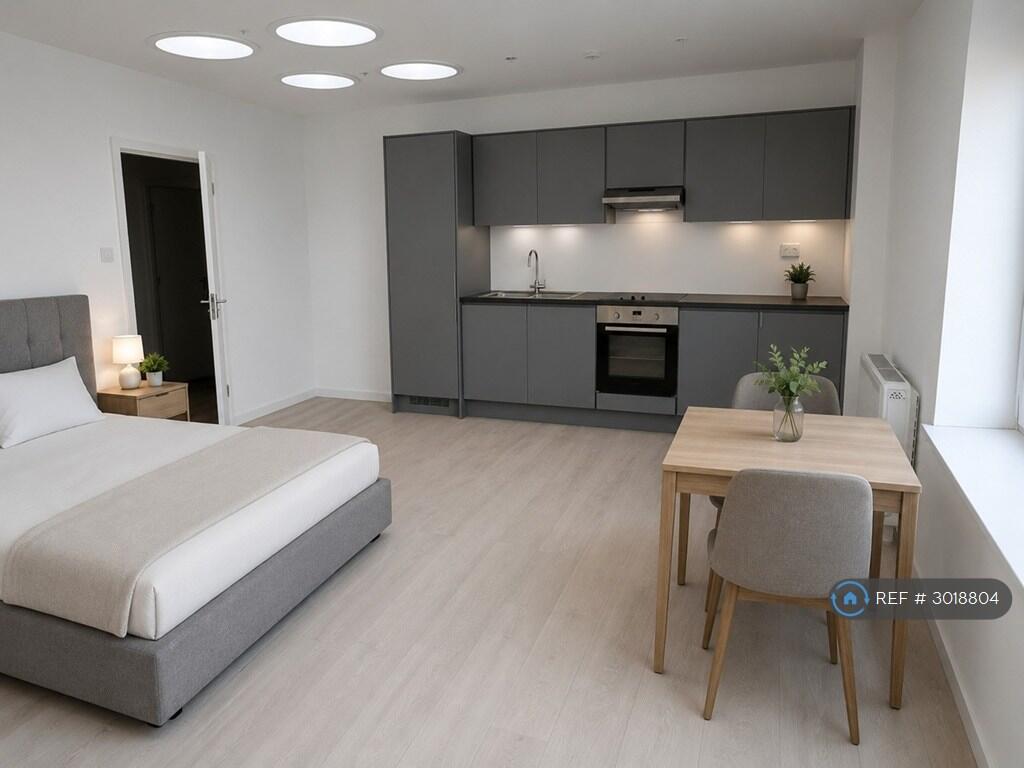 Main image of property: Castle St, High Wycombe, HP13