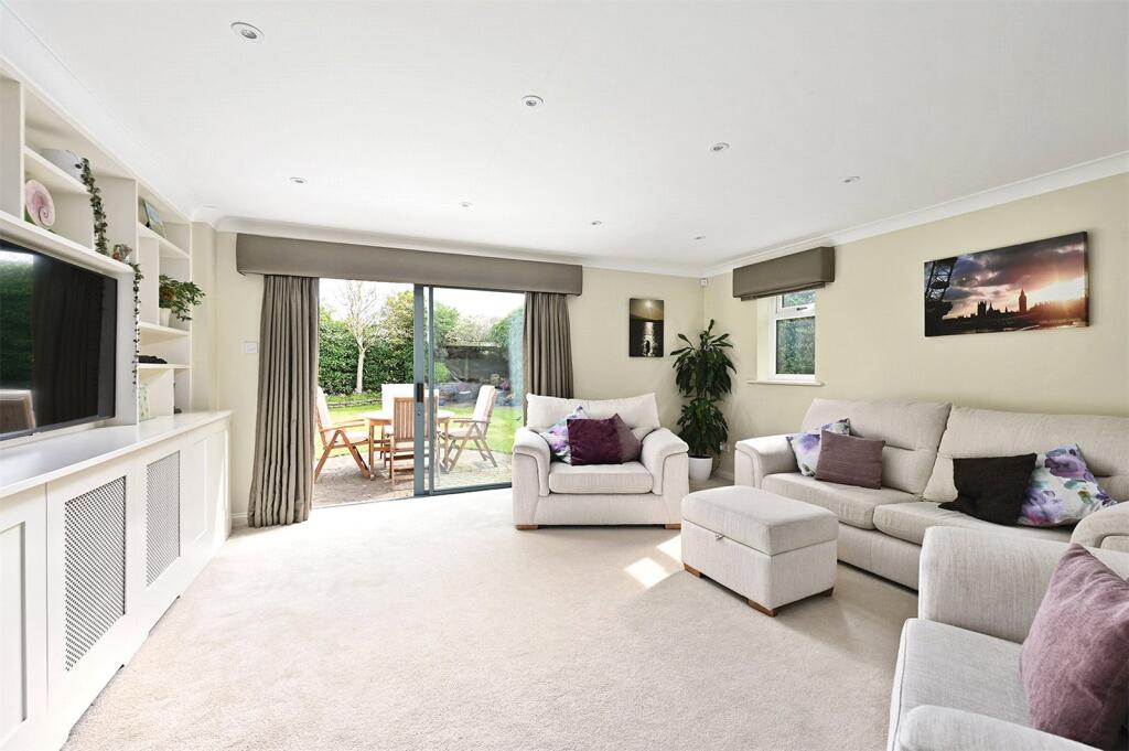 House in Guildford, Shawfield, Ash - View 4