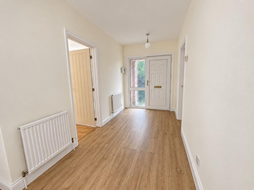 House in Milton Keynes, Bedford - More