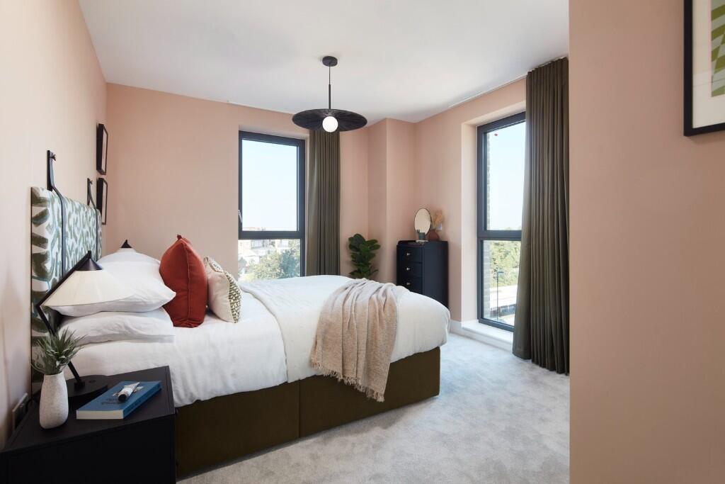 Main image of property: 6-44 Station Road, Croydon, CR0 2RB