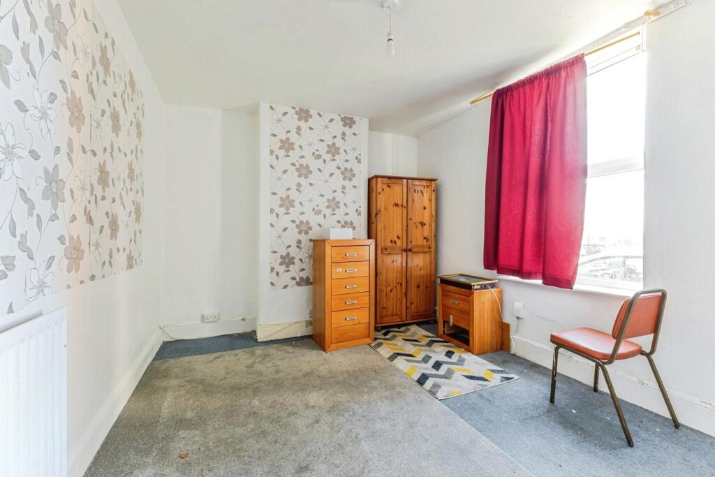 House in Northampton, Semilong - View 3