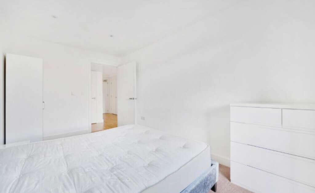 Main image of property: Flat 5, 13 Zenith Close, London
