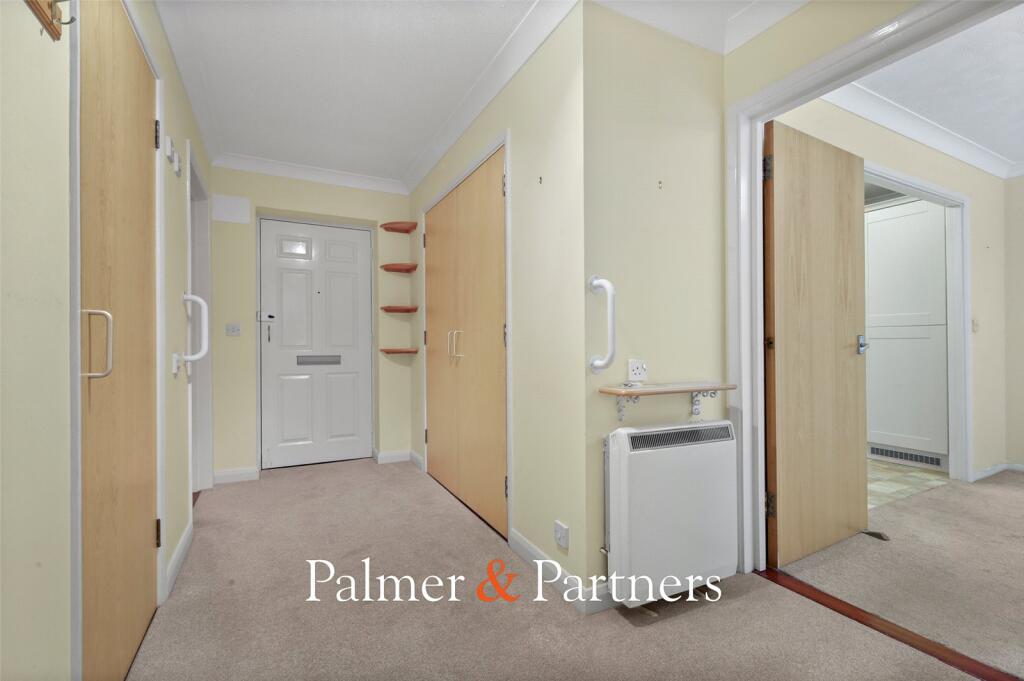 Apartment in Colchester, New Town - View 5