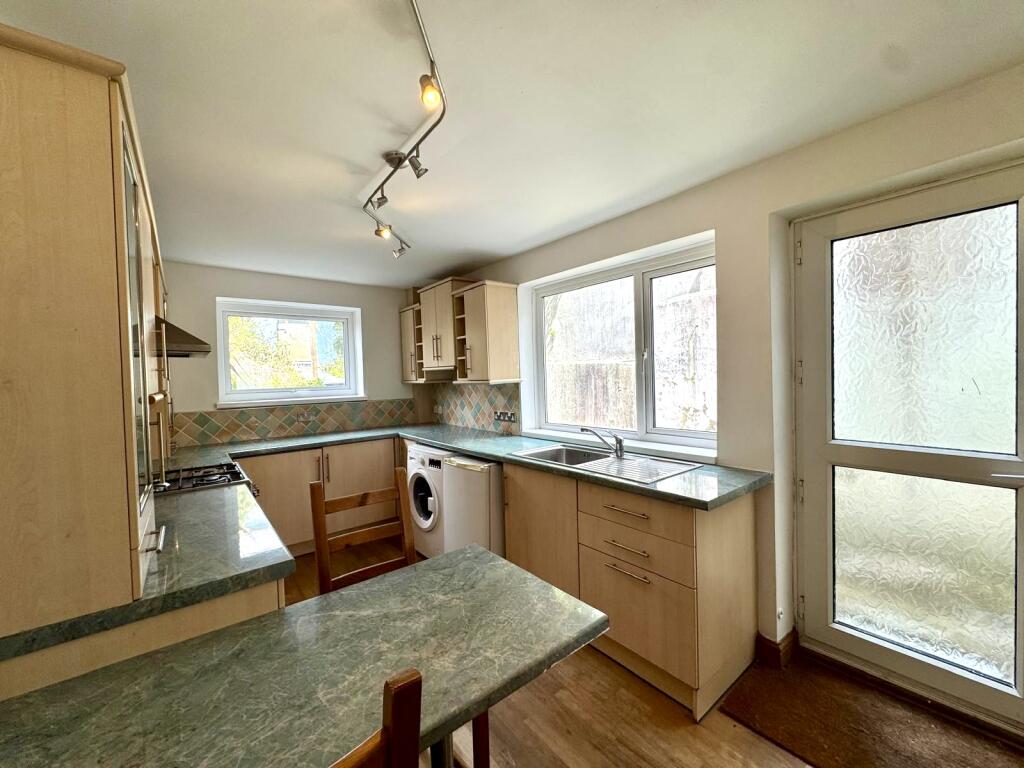 House in Pant, Pen-y-wern, Dowlais - View 3