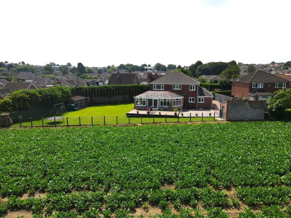 Wincanton Close, Mexborough photo 4