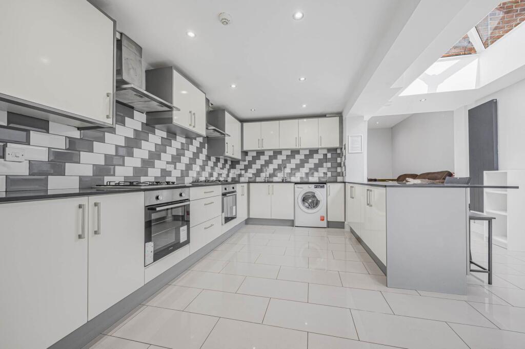 House in Reading - View 2
