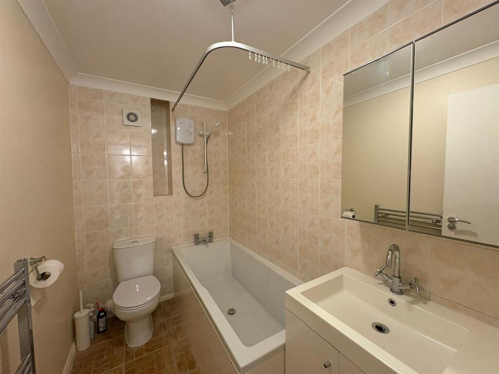 Additional image 5 of Newlands, Old Hertford Road, Hatfield