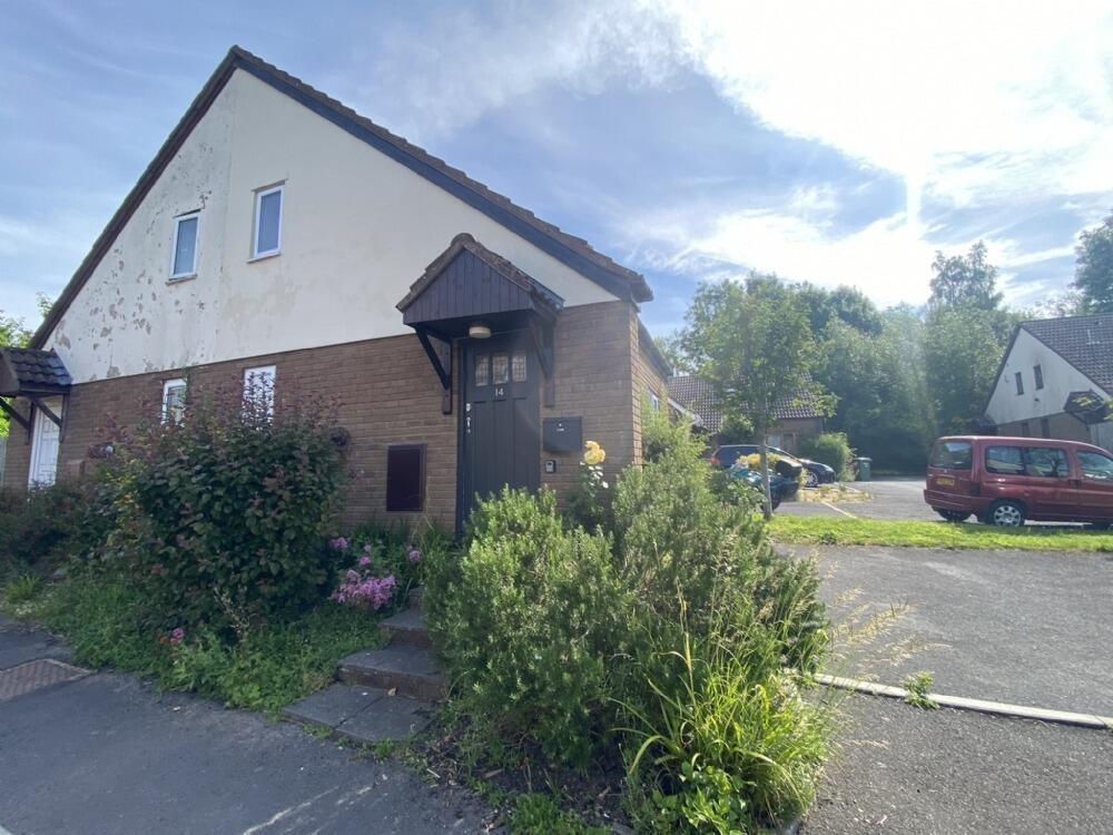 Main image of property: Ridgeway Gardens, Glastonbury