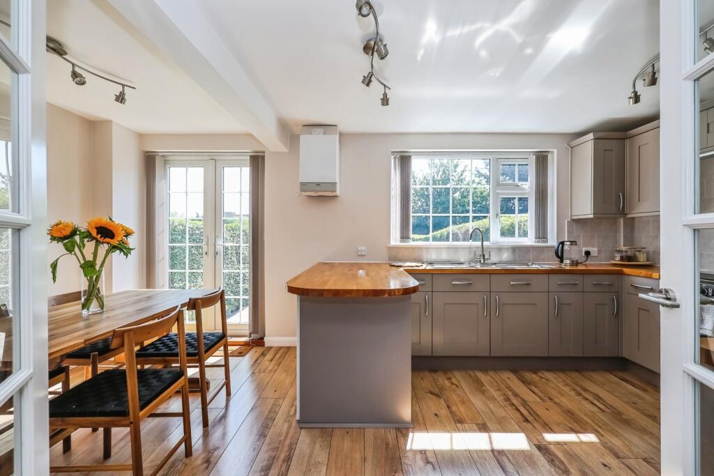 House in Nottingham, Clifton - View 2