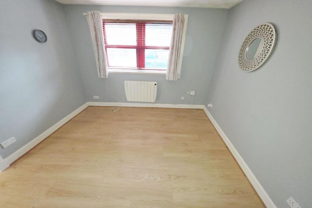 Apartment in Kilmarnock, East Ayrshire - View 3