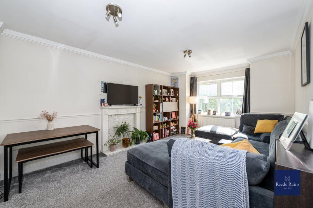 Apartment in London, Myatt's Fields, Stockton - View 2