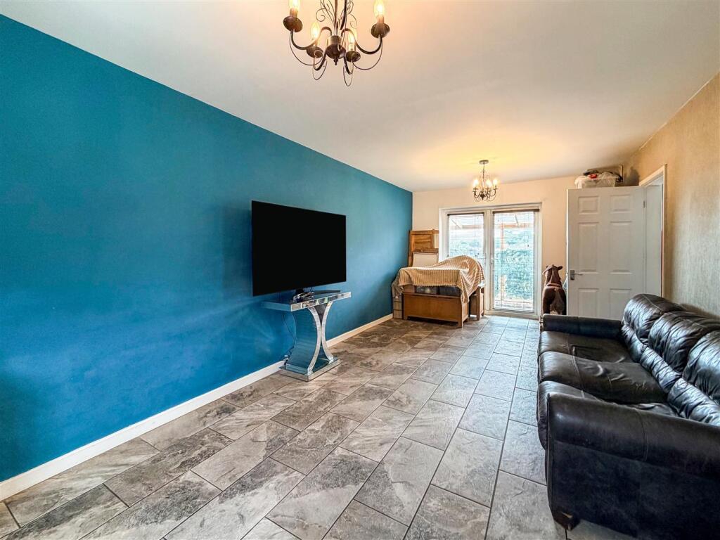 House in Alfreton, Tibshelf - View 4