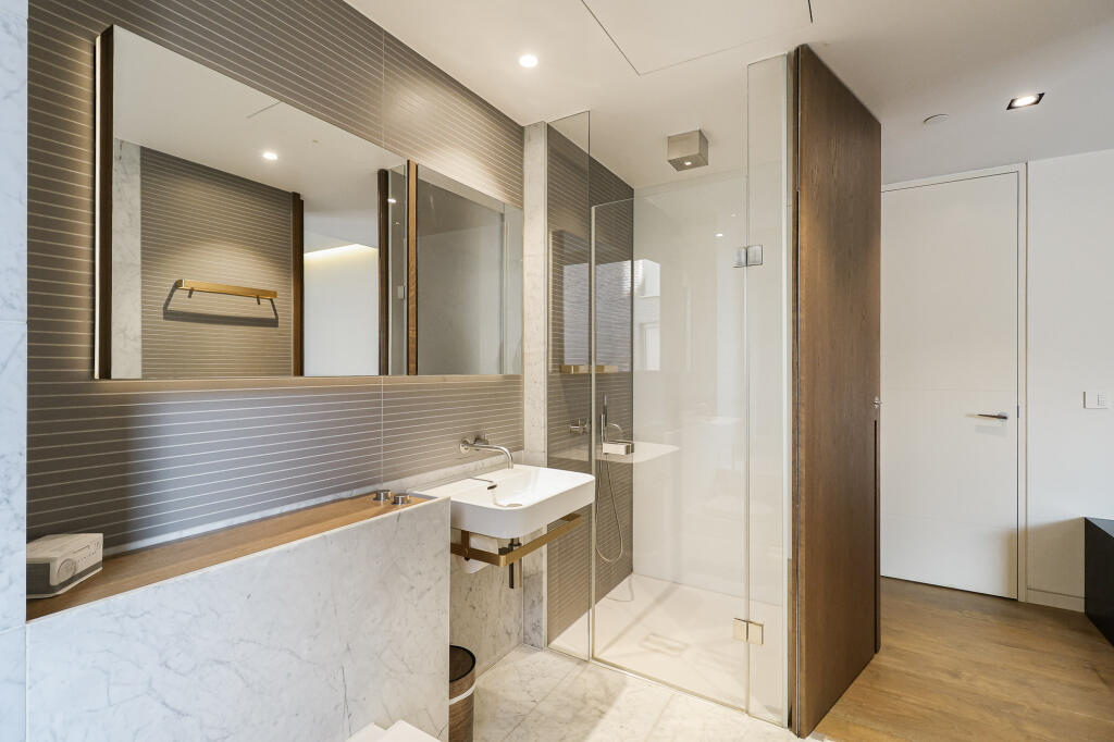 2 bedroom duplex for rent
