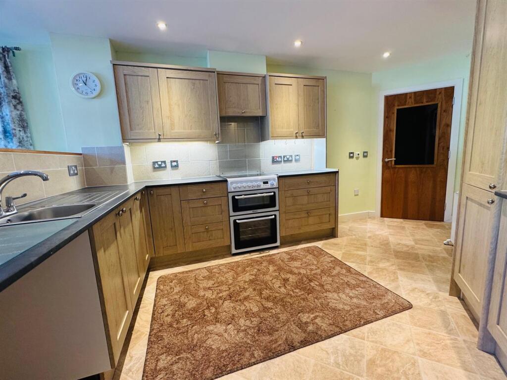 Apartment in Ipswich, Suffolk - View 4