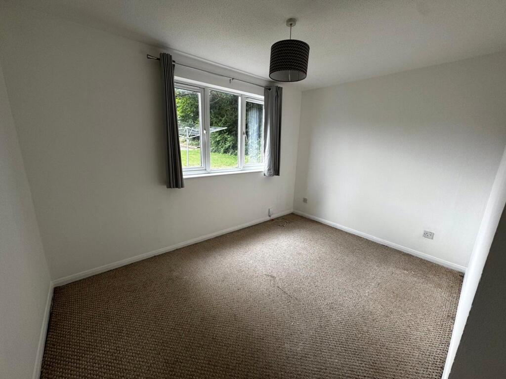 Apartment in Swindon, West Swindon - View 4