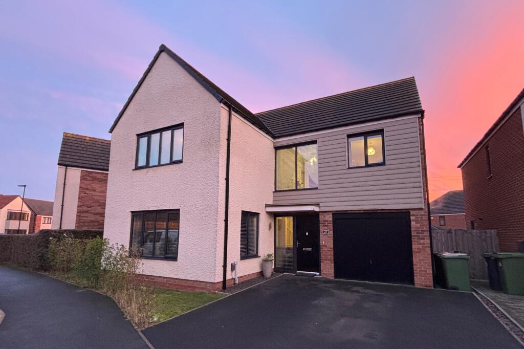 Main image of property: Pedlars Close,
Holystone Park, Newcastle upon Tyne,
NE27 0NY