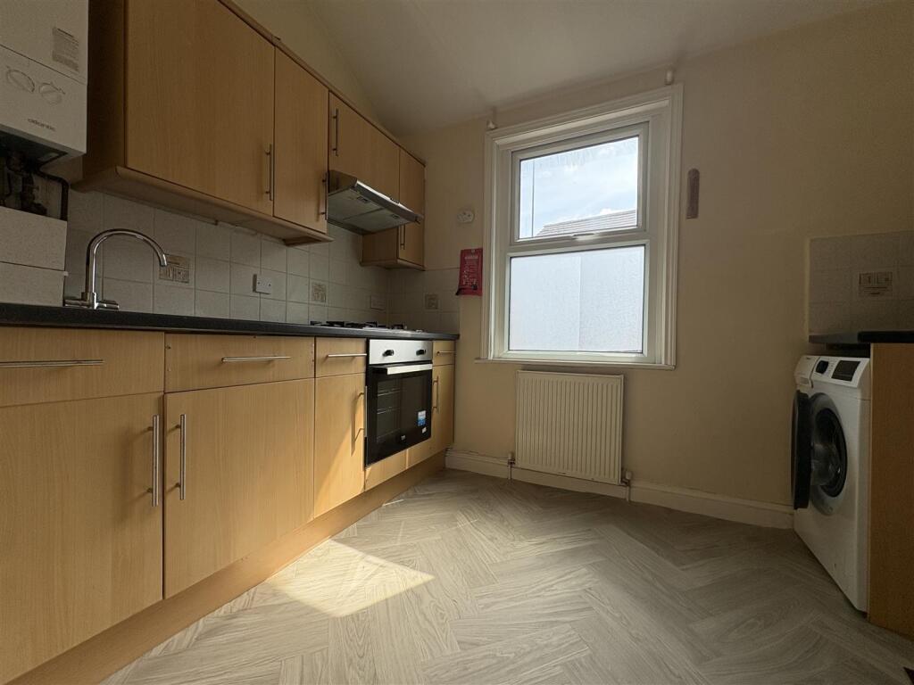 Main image of property: Oxford Road, Reading, Berkshire