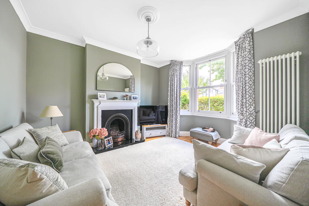House in Slough, Windsor and Maidenhead - View 2