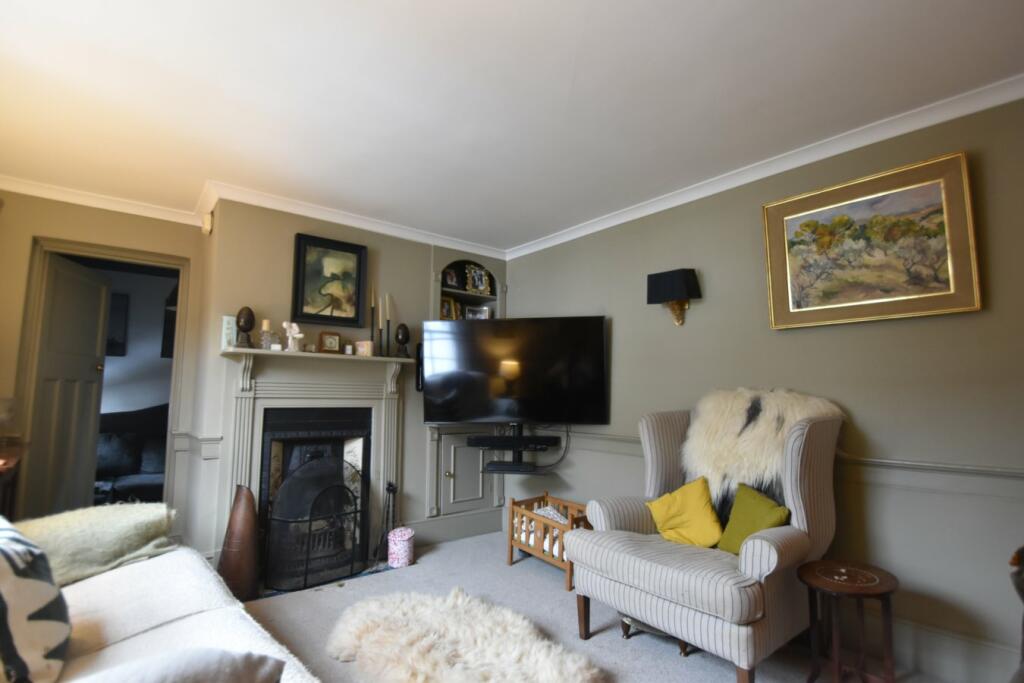 House in Lenham, Leadingcross Green - More